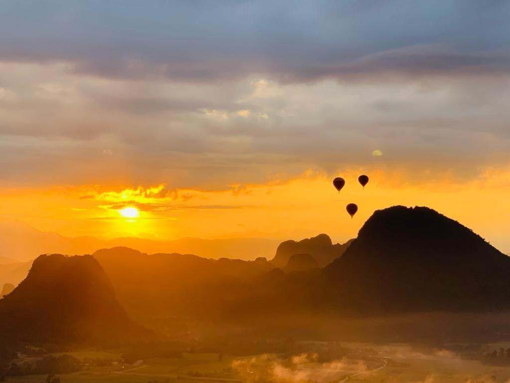 Happy Riverview Hotel Vang Vieng Εξωτερικό φωτογραφία