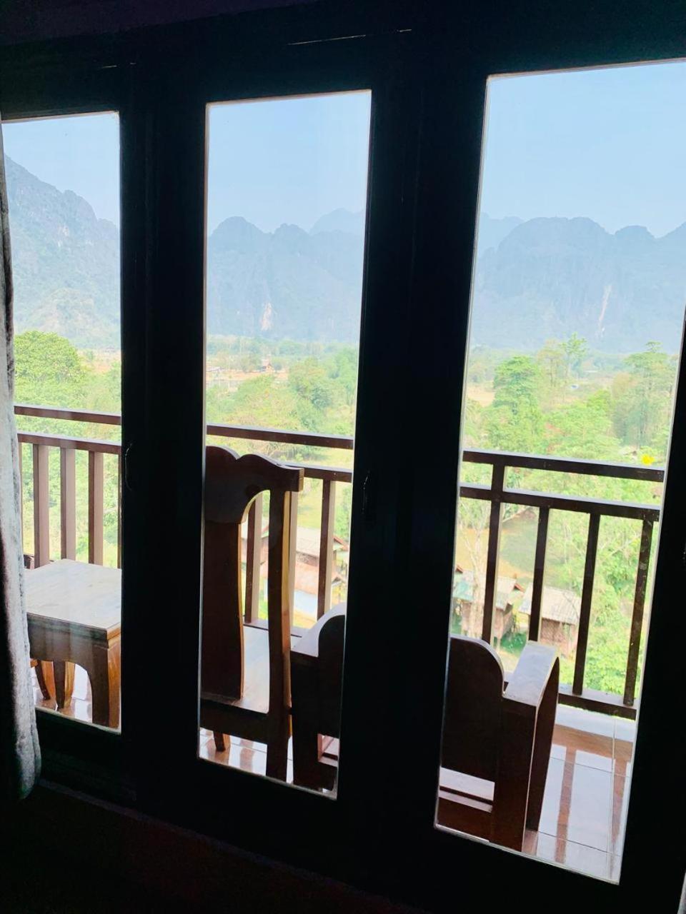 Happy Riverview Hotel Vang Vieng Εξωτερικό φωτογραφία