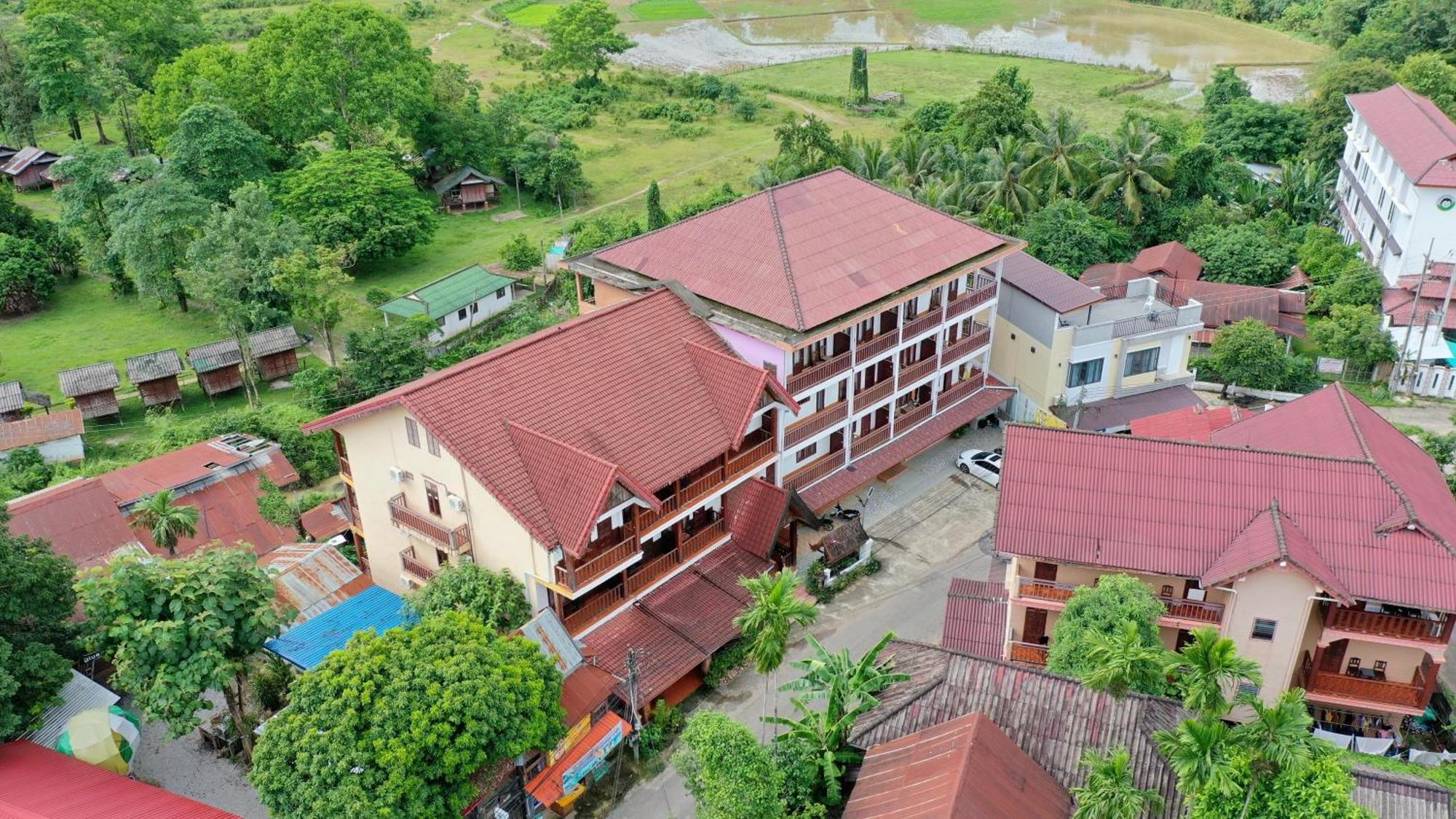 Happy Riverview Hotel Vang Vieng Εξωτερικό φωτογραφία